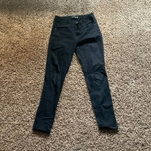 Black skinny jeans